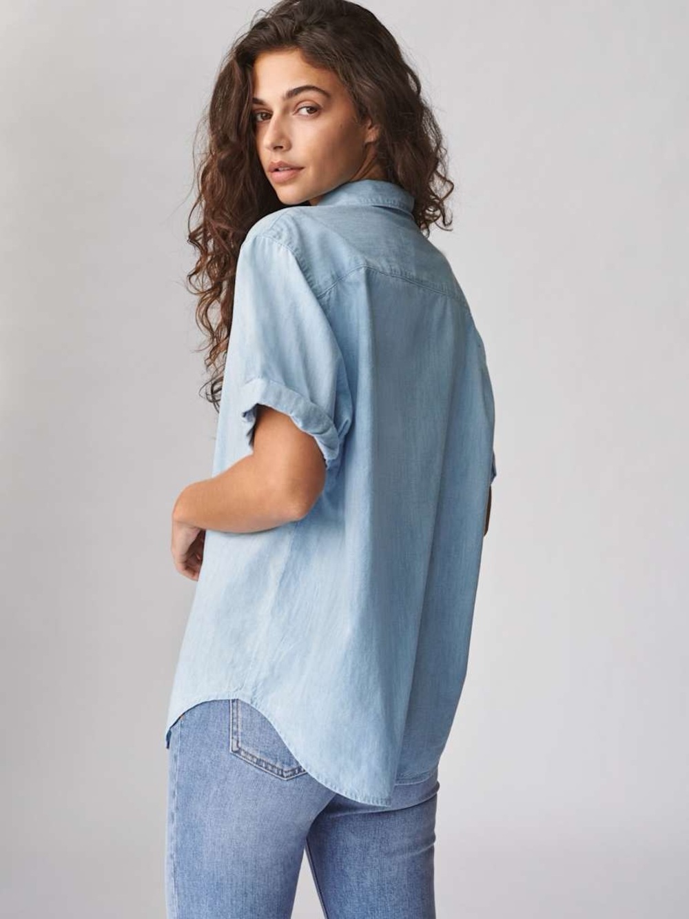 Time & Tru Light Blue Short-Sleeve Chambray Button-Down Shirt Large - Picture 4 of 11
